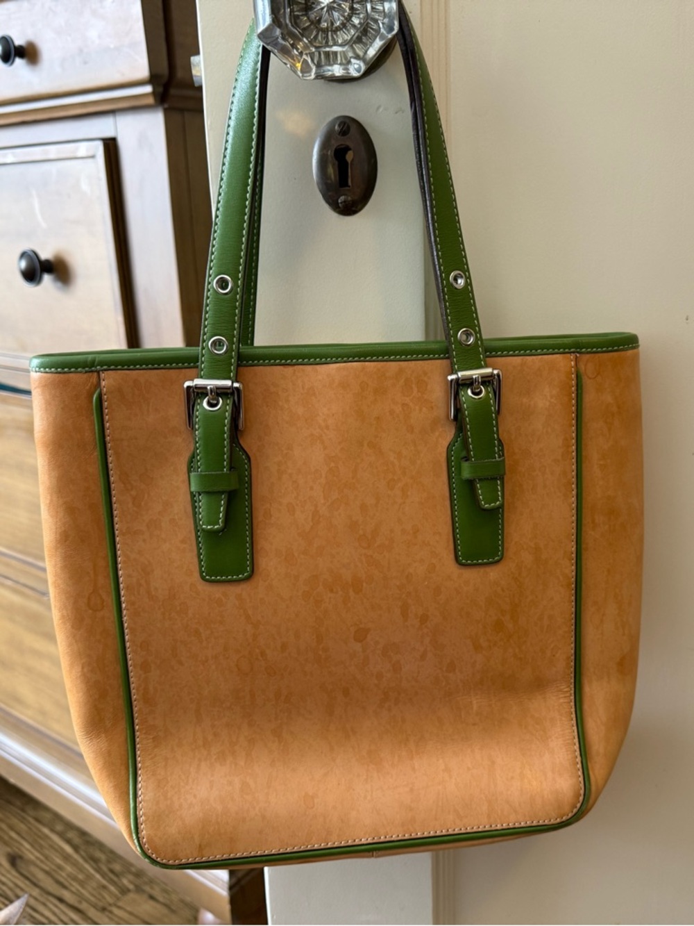 Coach authentic vintage Leather Tote Bag in Tan with Green Trim